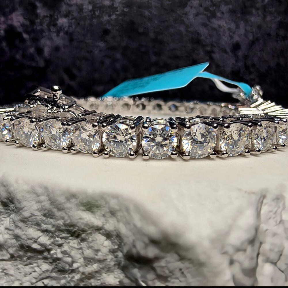 14.09 CTTW Moissanite Tennis Bracelet in 925 Sterling Silver – 4mm, 8"